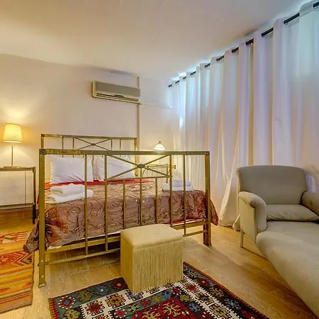 Hotel Cunda Battalos Kucuk