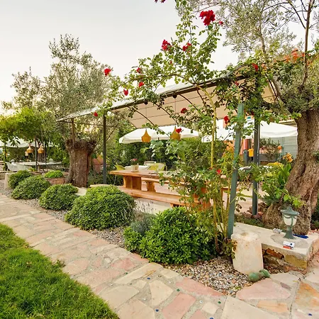 Hotel Cunda Battalos Kucuk